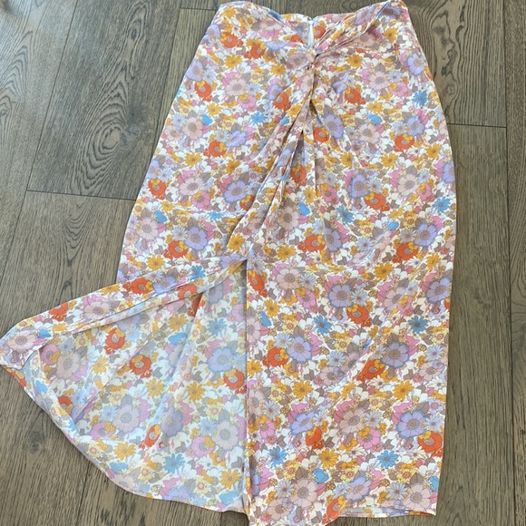 Mango skirt. - Picture 3 of 4